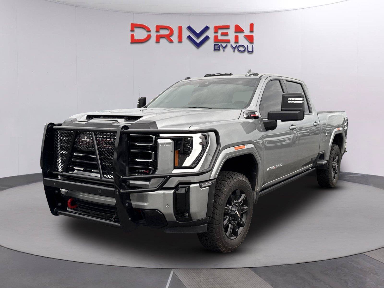 Used 2025 GMC Sierra 2500 AT4 w/ AT4 Premium Plus Package AWD/4WD image 8