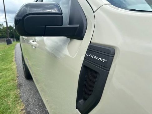 Used 2024 Ford Maverick Lariat FWD image 11