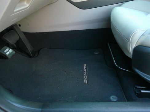 Used 2016 Hyundai Sonata SE image 11