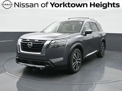 New 2025 Nissan Pathfinder Platinum w/ Cargo Package