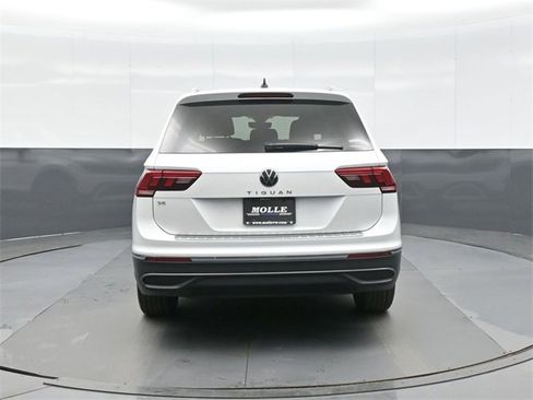 Used 2023 Volkswagen Tiguan SE image 6