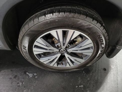 Used 2021 Nissan Rogue SV FWD image 10