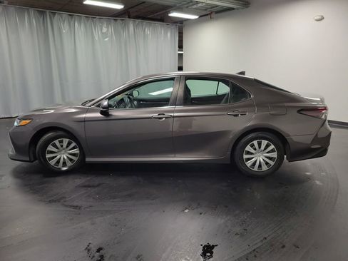 Used 2023 Toyota Camry LE FWD image 5