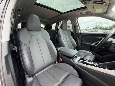 Certified 2025 Audi Q5 Premium Plus w/ Premium Plus AWD/4WD image 32