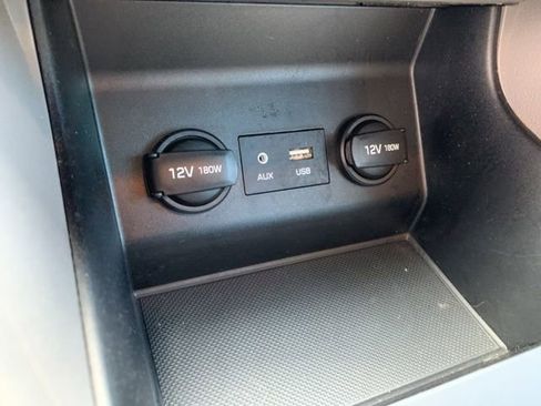 Used 2019 Hyundai Elantra SEL image 34