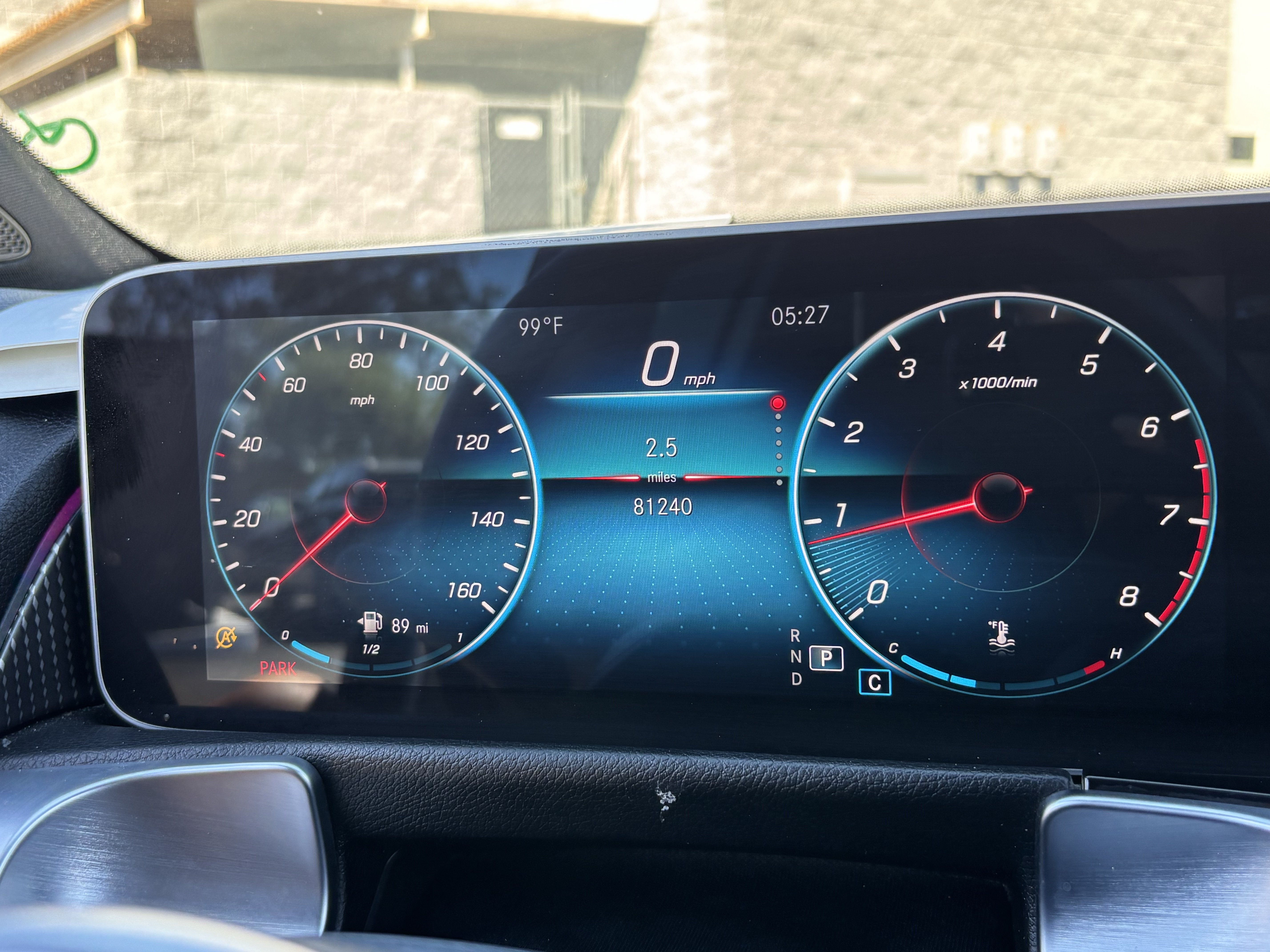 Used 2021 Mercedes-Benz GLB 250 4MATIC image 27