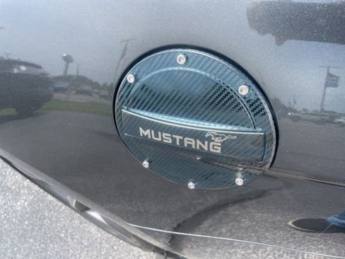 Used 2015 Ford Mustang Coupe w/ Equipment Group 051A RWD image 8