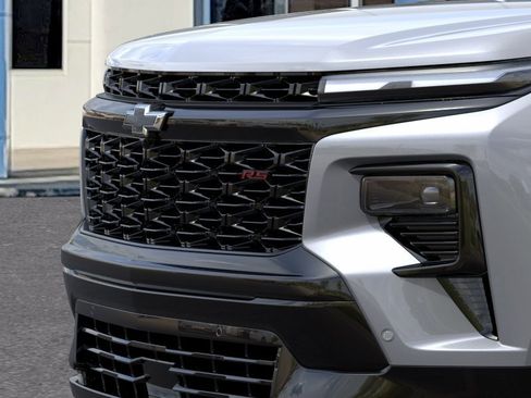 New 2026 Chevrolet Traverse RS w/ LPO, Floor Liner Package AWD/4WD image 13