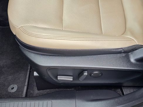 Used 2020 Ford Escape SEL FWD image 30
