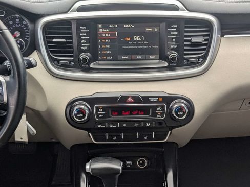 Used 2020 Kia Sorento LX w/ LX I4 Convenience Package FWD image 18