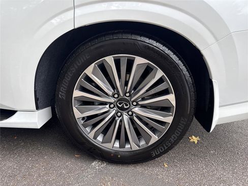 New 2026 INFINITI QX80 Luxe w/ Cargo Package image 8