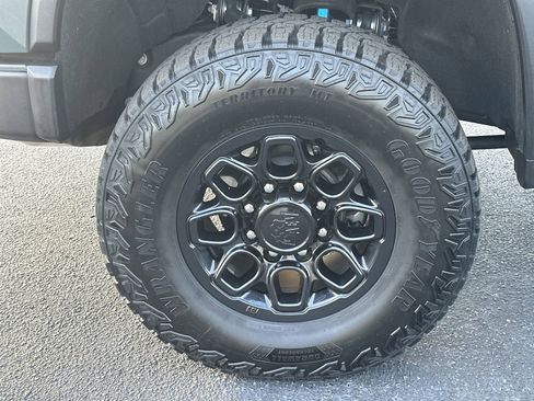 Used 2025 Chevrolet Silverado 2500 ZR2 w/ ZR2 Bison Edition image 13