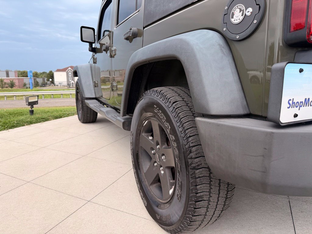 Used 2015 Jeep Wrangler Unlimited Sport w/ Quick Order Package 24S AWD/4WD image 29