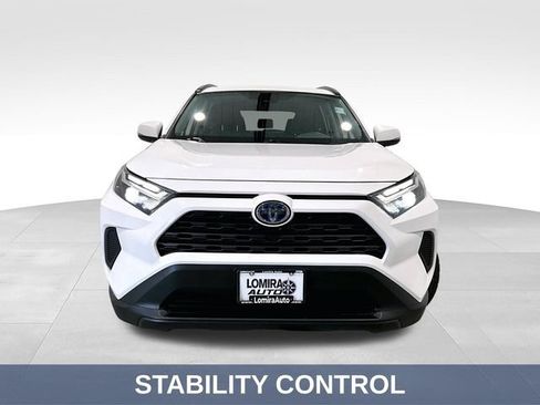 Used 2022 Toyota RAV4 XLE w/ Convenience Package AWD/4WD image 3