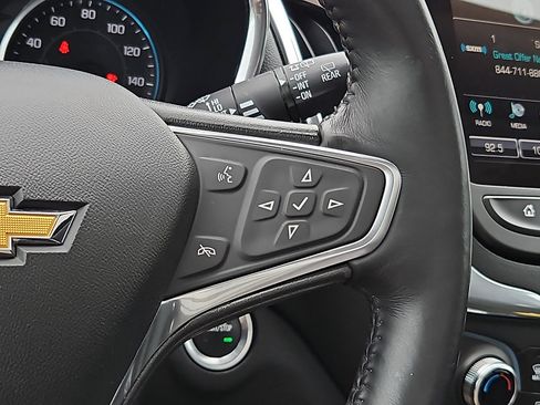 Used 2018 Chevrolet Equinox LT w/ Sun & Infotainment Package AWD/4WD image 21