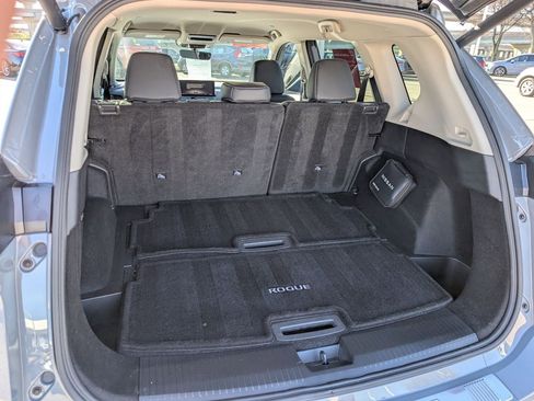 Certified 2024 Nissan Rogue SL image 28
