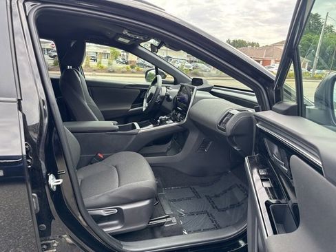 Used 2024 Subaru Solterra Premium image 8