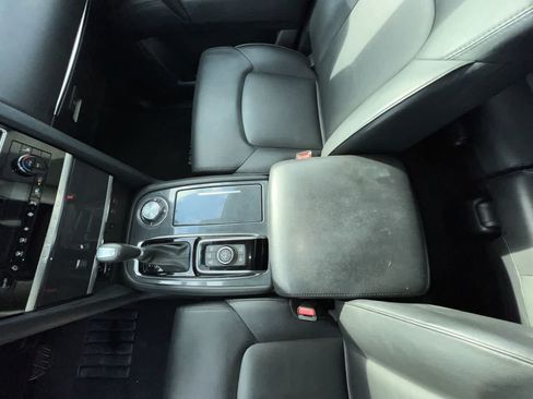 Used 2021 Nissan Armada SV AWD/4WD image 21