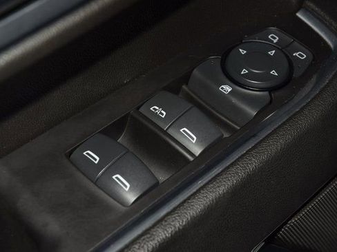 Used 2024 Chevrolet Silverado 3500 LT image 36