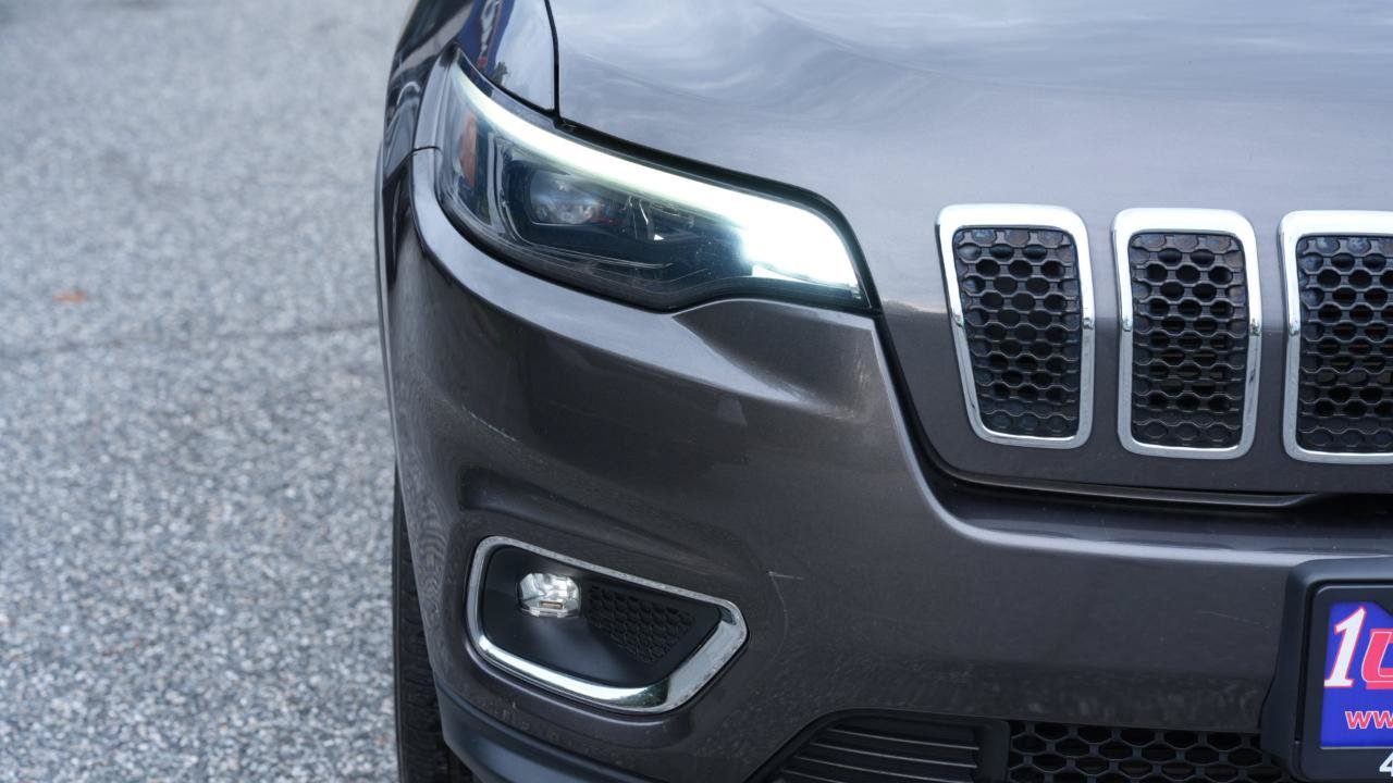 Used 2019 Jeep Cherokee Limited AWD/4WD image 11