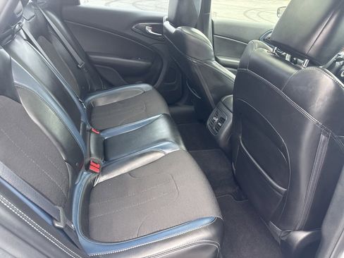 Used 2016 Chrysler 200 S w/ Navigation & Sound Group I image 15