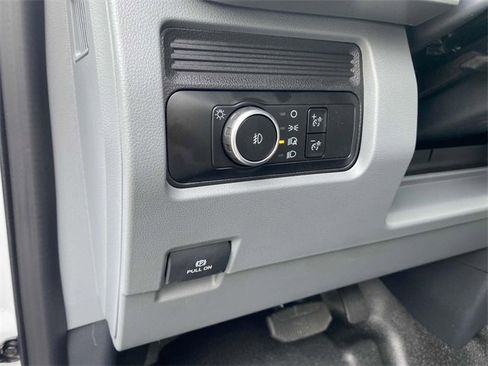 New 2024 Ford F550 4x4 Regular Cab Super Duty image 11