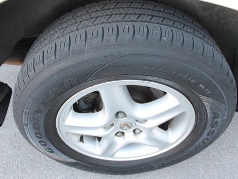 Used 2000 Lexus RX 300 4WD image 18