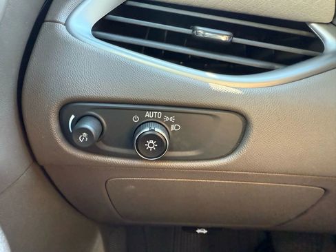 Used 2023 Chevrolet Malibu LT image 17