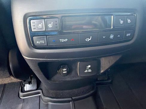 Used 2024 Hyundai Palisade Limited AWD/4WD image 27