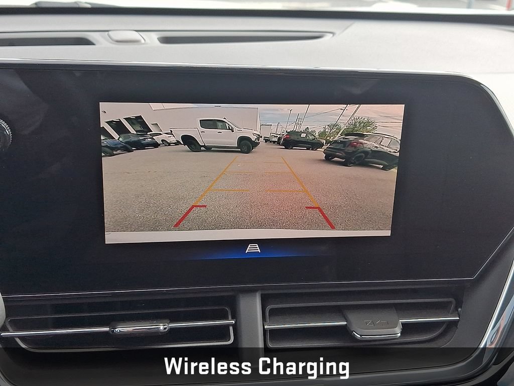 Certified 2024 Chevrolet Trax RS w/ Sunroof Package FWD image 24