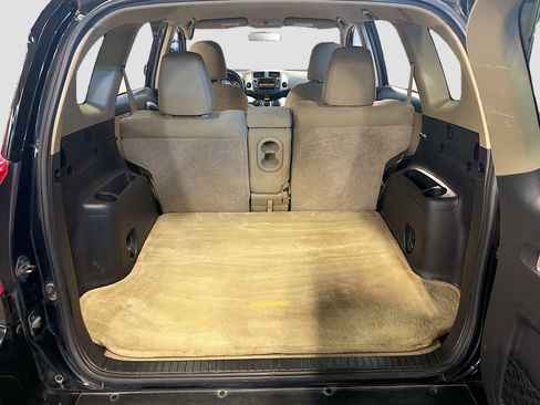 Used 2011 Toyota RAV4 4WD w/ Base L4 Extra Value Pkg image 26