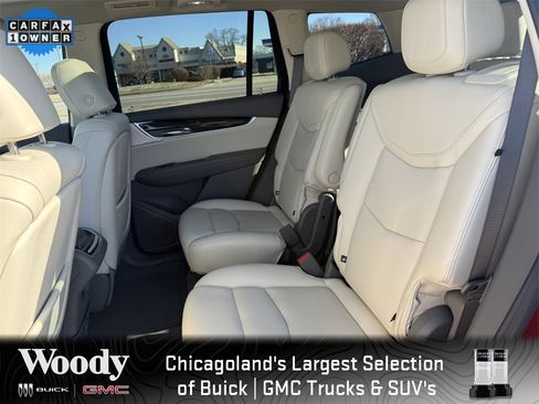 Used 2024 Cadillac XT6 Premium Luxury w/ LPO, Floor Liner Package image 32