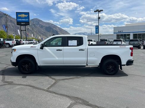 Used 2024 Chevrolet Silverado 1500 LT Trail Boss w/ LT Trail Boss Premium Package AWD/4WD image 13