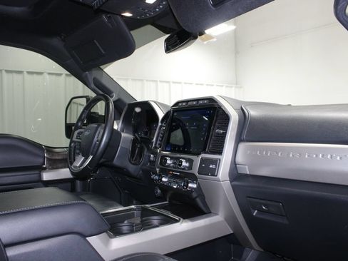 Used 2022 Ford F250 Lariat w/ Lariat Ultimate Package AWD/4WD image 37