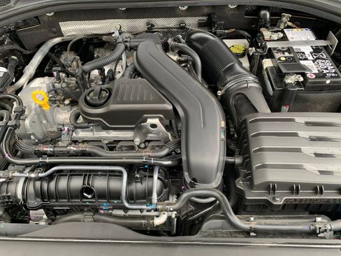 Used 2025 Volkswagen Jetta SE image 31