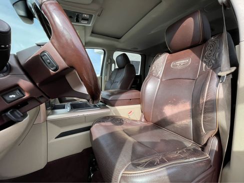 Used 2015 RAM 3500 Laramie Longhorn image 22