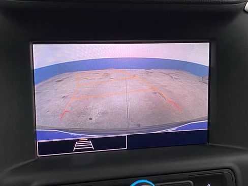 Used 2022 GMC Terrain SLE w/ Driver Convenience Package image 9