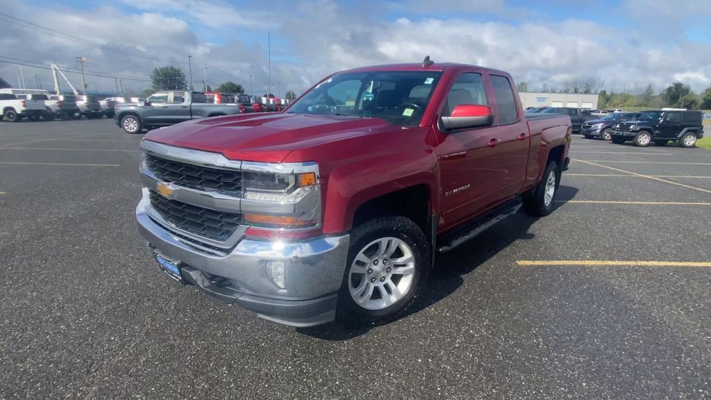 Certified 2019 Chevrolet Silverado 1500 LT w/ All Star Edition AWD/4WD image 4