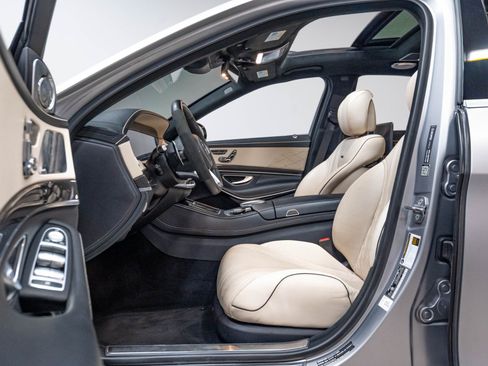 Used 2018 Mercedes-Benz S 63 AMG S 4MATIC Sedan image 9