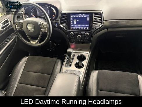 Used 2022 Jeep Grand Cherokee Laredo X AWD/4WD image 32