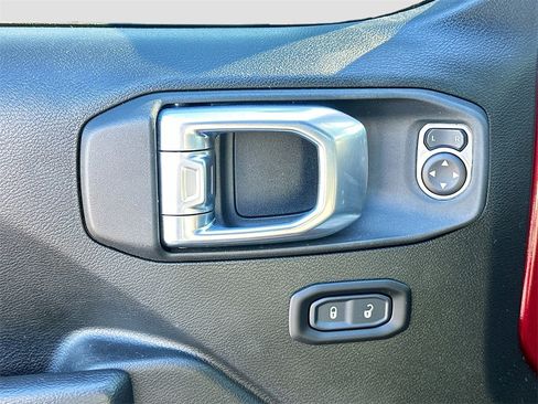 Used 2022 Jeep Wrangler Unlimited Sport image 17