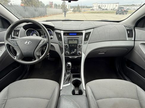 Used 2012 Hyundai Sonata GLS image 3