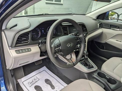 Used 2020 Hyundai Elantra SE FWD image 8