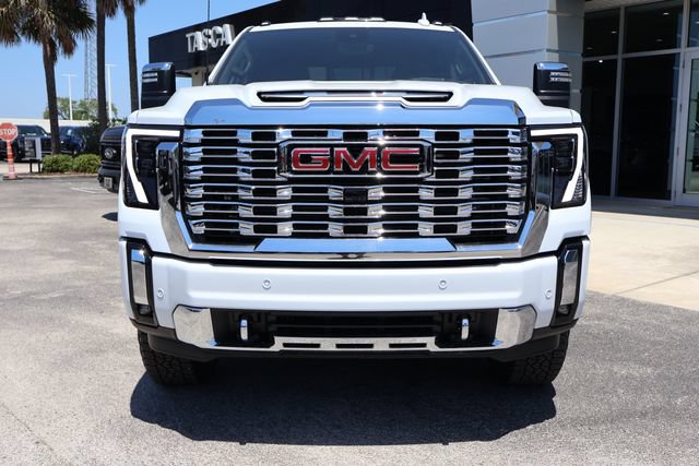 New 2026 GMC Sierra 2500 Denali w/ Denali Reserve Package AWD/4WD image 3