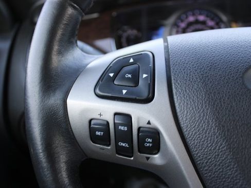 Used 2014 Ford Taurus Limited image 16