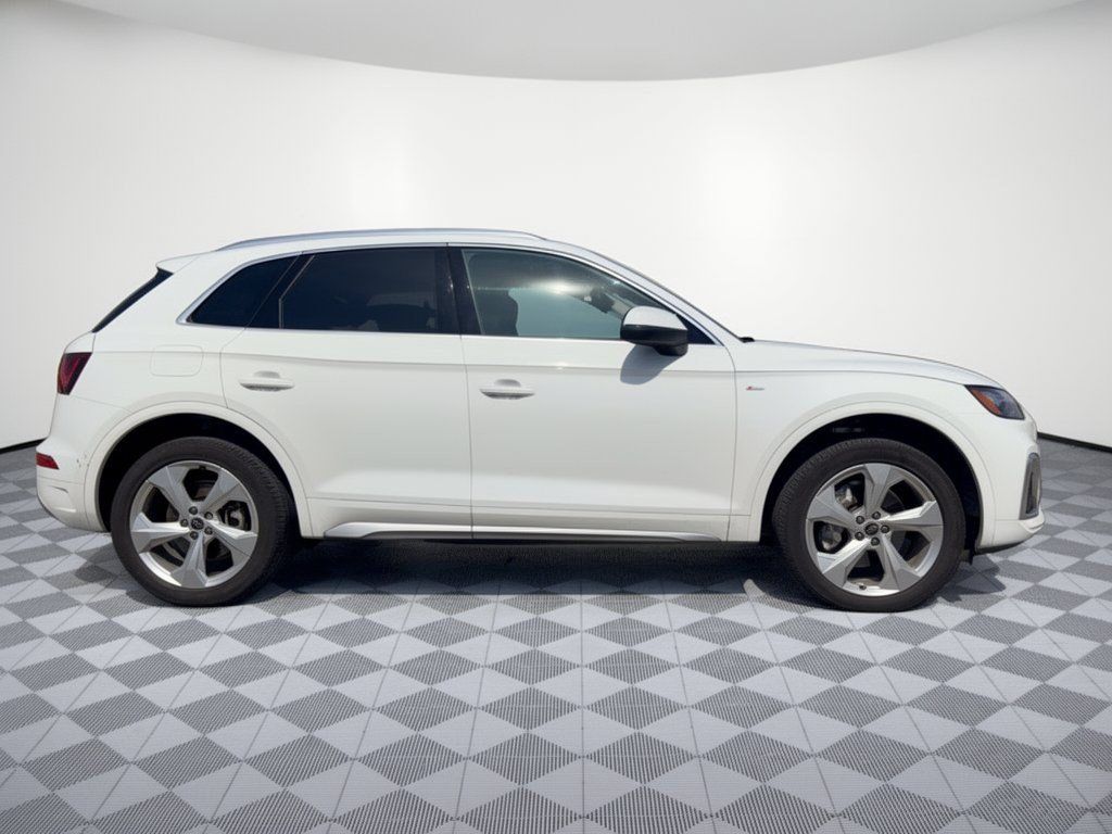 Used 2023 Audi Q5 2.0T Premium Plus w/ Premium Plus Package AWD/4WD image 8