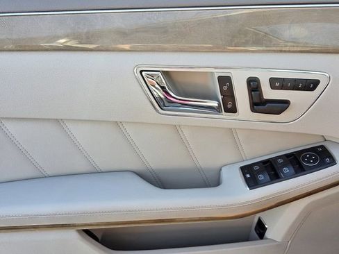 Used 2011 Mercedes-Benz E 350 Sedan image 20