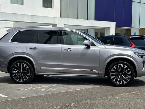 New 2026 Volvo XC90 B6 Plus image 4