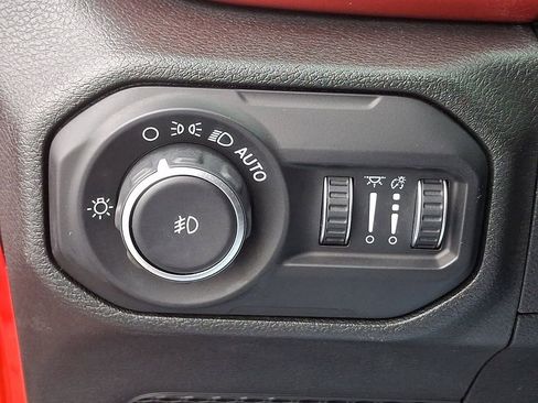 Used 2019 Jeep Wrangler Unlimited Rubicon AWD/4WD image 30