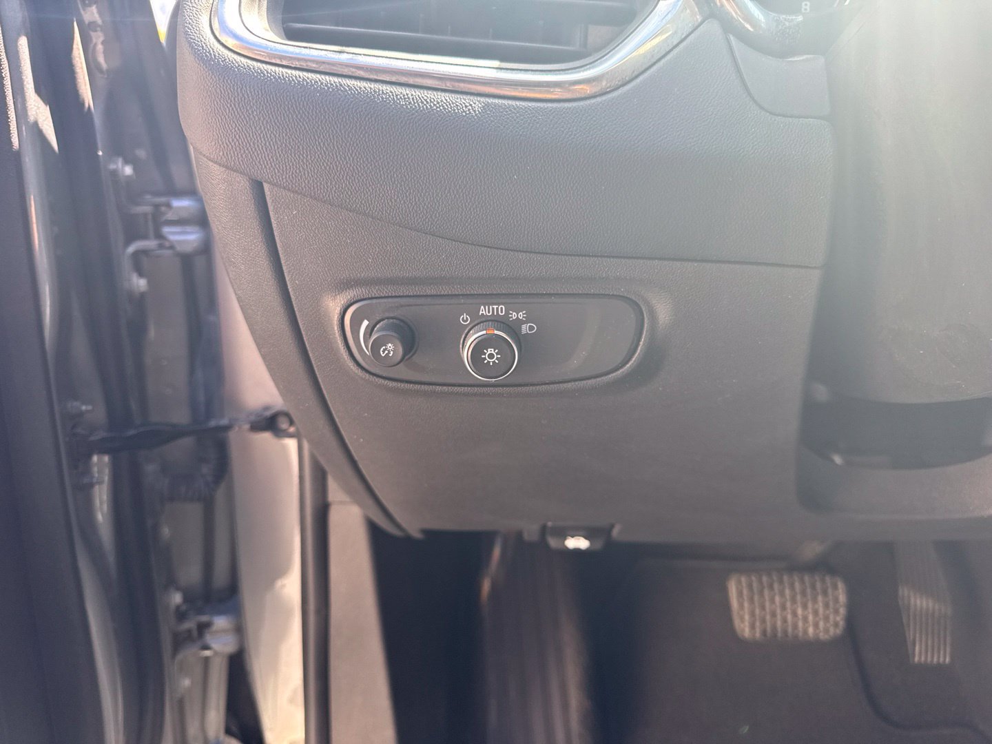 Used 2023 Chevrolet Equinox LT AWD/4WD image 20